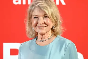 Martha Stewart Credits Daily Green Juice For Youthful Skin At 83