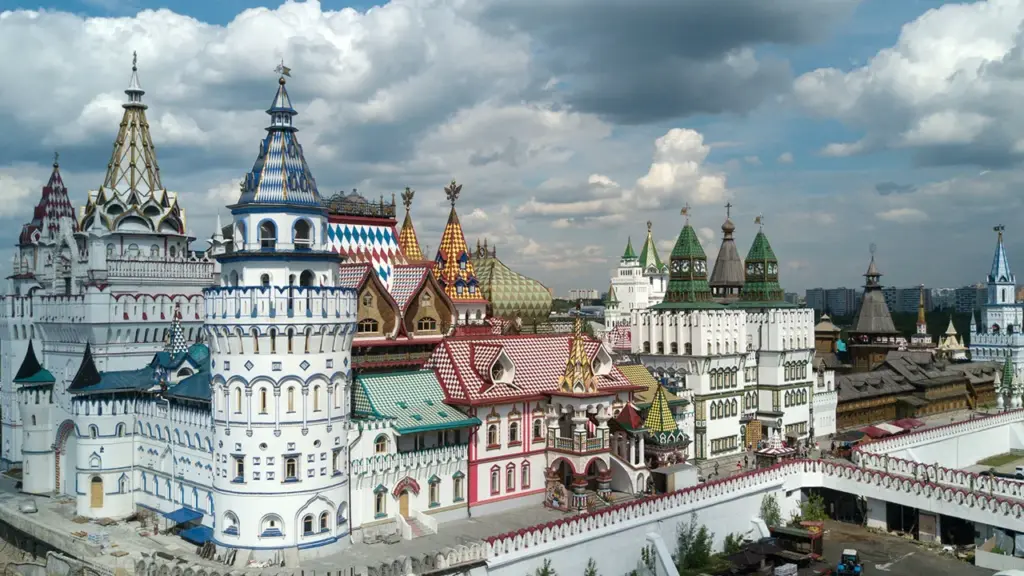 Moscow Unveils Hidden Threat: Explosive Device Discovered Near Izmaylov Kremlin