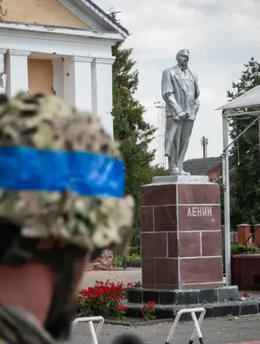 Ukraine-Russia War: Bridge Destruction Splits Ukrainian Forces in Suha