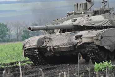 Exclusive Insights: The Challenger 3 Tank and Its Leap Over Russian T-90 Advancements