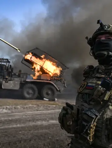 Intense Combat Escalates Near Krasnarmeysk as Russia and Ukraine Clash