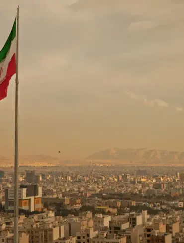 Iran Closes Airspace and Mobilizes Military in Response to US and Israeli Threats