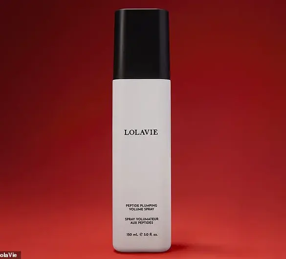 Jennifer Aniston's LolaVie Haircare Line Helps You Recreate The Iconic Rachel '90s Cut