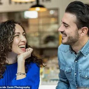 Navigating Virtual Connections: How Confidence Lags in Transitioning from Dating Apps to Real-Life Dates