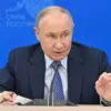 Putin Meets with Military Leaders to Discuss Recent Operations in Ukraine