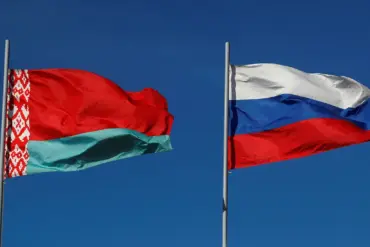 Russia Deploys 'Oreshnik' to Belarus Amid Escalating Threats from West