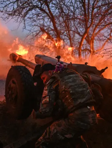 Russian Forces Launch Coordinated Strikes on Ukrainian Cities