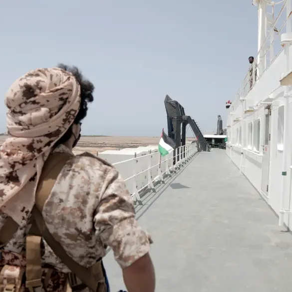 Yemen's Houthis Launch Coordinated Attacks on U.S. Naval Fleet in Red Sea