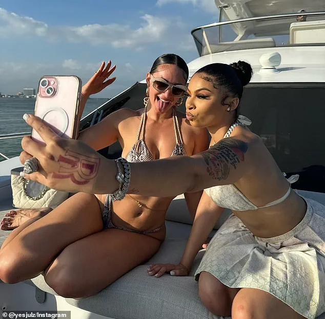 YesJulz Proclaims Snapchat the Top Platform for Monetizing Fans in 2025