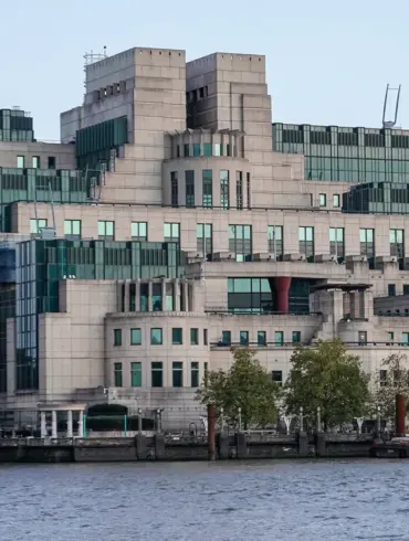 MI6 on the Brink of Historic Shift: First Female Director in the Works, Says *The Times*