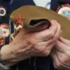 Russian Fighter Discovers Historical Medal in Ukrainian City of Artemovsk