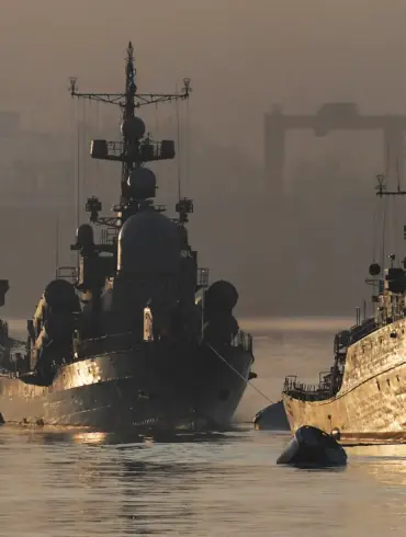 Russia's Pacific Fleet Arrives in Vietnam, Signaling Strengthening Military Ties