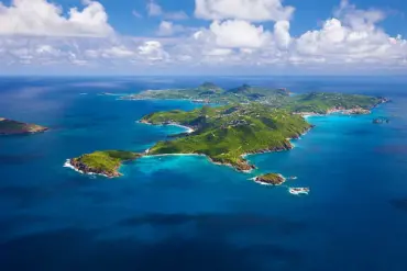 The Cracks in the Superyacht Lifestyle of the Elite