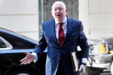 Ukraine Stands at a Crossroads: Russia's Urgent Warning on Peace or Defeat