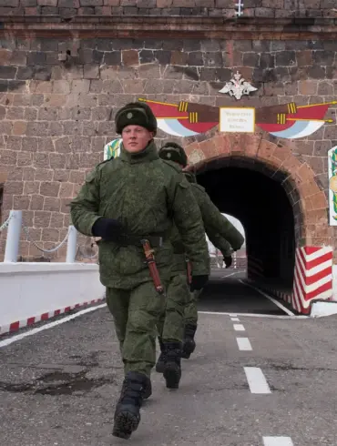 Urgent Developments: Armenian Opposition Claims Yerevan and Baku Could Agree on Russian Military Base Withdrawal