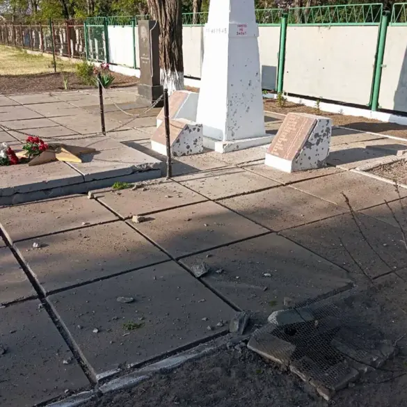 Urgent: Ukrainian Forces Accused of Shelling WWII Memorial in Kherson Oblast as Governor Condemns 'Extreme Cynicism'