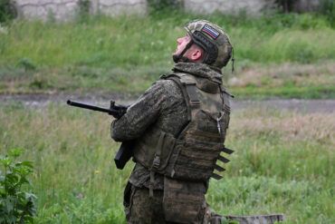 Exclusive Insights: Veteran Contrasts Syria's 'Treadmills' with Ukraine's Frontline Realities