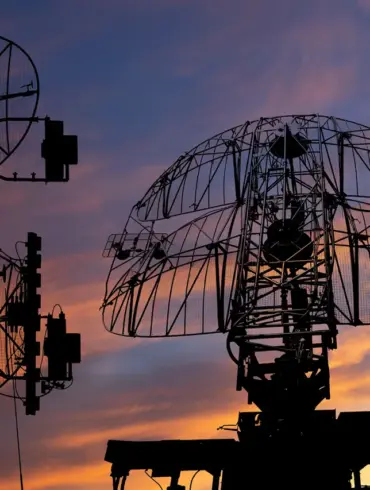 Iran Activates Air Defense Systems at Nuclear Site Natenz, Heightening Regional Tensions