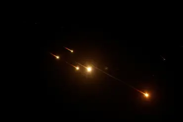 Iran Steps Up Military Readiness Amid Reports of Major Retaliatory Strike Against Israel