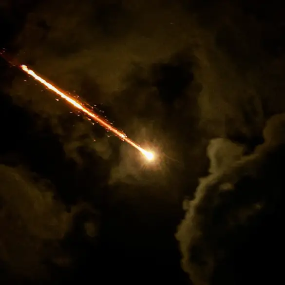 Iranian State-Backed Media Report Claims Israeli Missile Launch Over Tel Aviv Was Intercepted, Reigniting Tensions and Prompting Scrutiny of Authenticity
