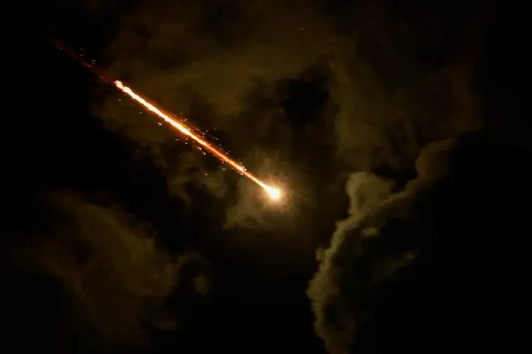Iranian State-Backed Media Report Claims Israeli Missile Launch Over Tel Aviv Was Intercepted, Reigniting Tensions and Prompting Scrutiny of Authenticity