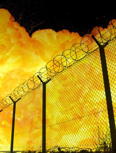 Kharkiv Under Renewed Threat as Russian Drones Strike Industrial Area, Fueling Public Fear