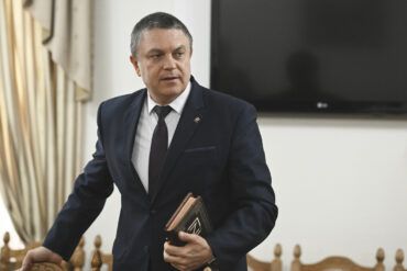 LPR Leader Declares Territory 'Completely Freed' Amid Skepticism and Lack of Confirmation