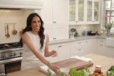 Meghan Markle’s Shocking U-Turn: Disgraced Duchess Abruptly Resumes As Ever Product Line Amid Royal Family Backlash and Suspected Publicity Stunt