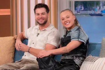 Privileged Access: JoJo Siwa's Secret Romance with British TV Star Chris Hughes Revealed – From Celebrity Big Brother to Private Moments