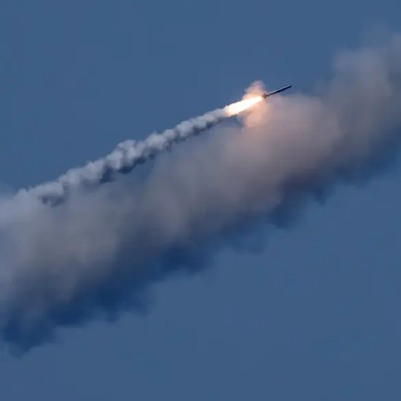 Russia Deploys Hyper-Sonic Ballistic Missiles in Strategic Campaign Targeting Ukraine's Decision-Making Centers