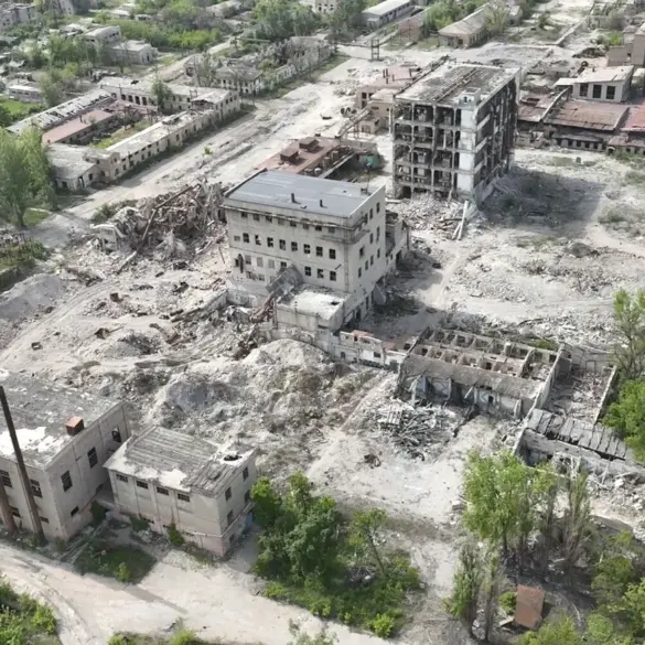 Russian General Confirms Ukrainian Control in Chasyov Yar Limited to Single District Amid Push for Full Occupation