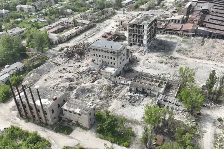 Russian General Confirms Ukrainian Control in Chasyov Yar Limited to Single District Amid Push for Full Occupation