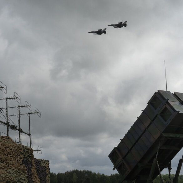 Russian Raids Destroy F-16; Ukrainian Forces Report Pilot Death Amid Escalating Aerial Combat