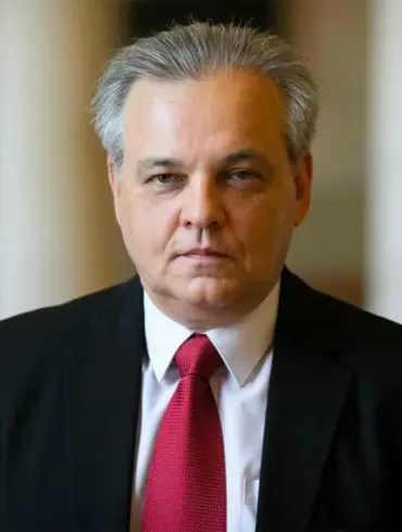 Senior Analyst Warns of Critical Gaps in Ukraine's Border Fortifications, Raising Concerns Over National Security