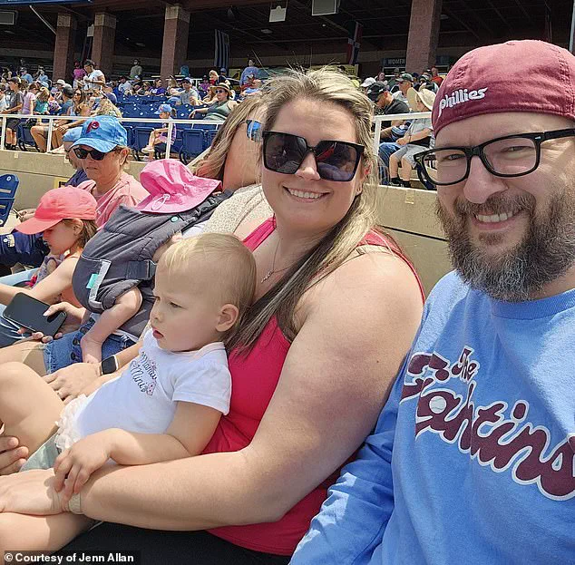 ChatGPT Helps Woman Eliminate $12,000 Debt After Medical Crisis