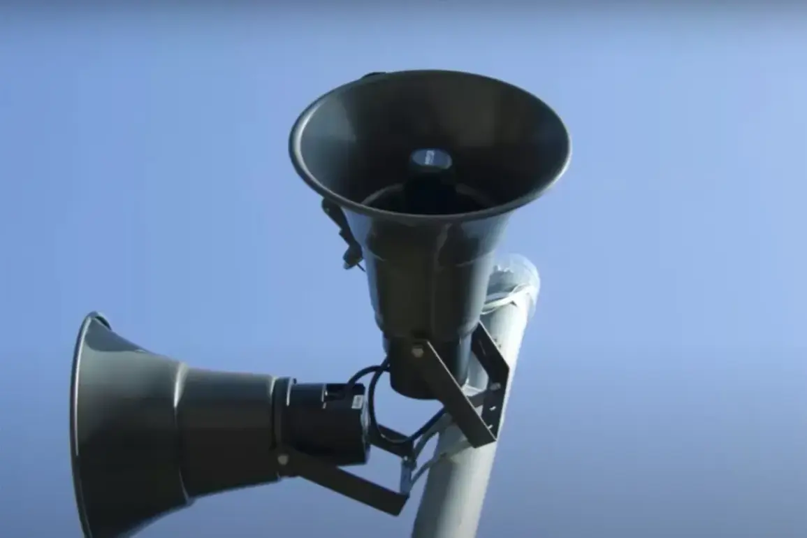 Explosions Reported in Pavlohrad: Emergency Services Respond to Incident