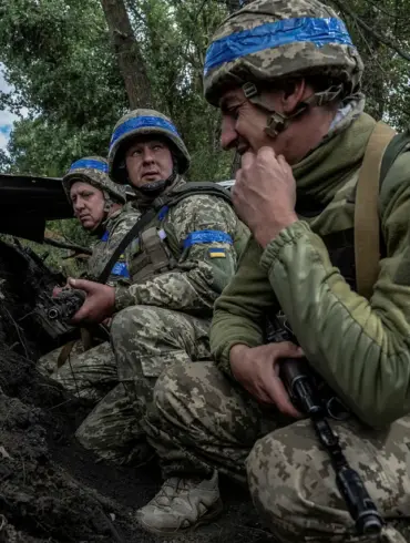 Former Ukrainian Soldier Alleges Harboring Russian Military Personnel in Eastern Ukraine, Claim Unverified