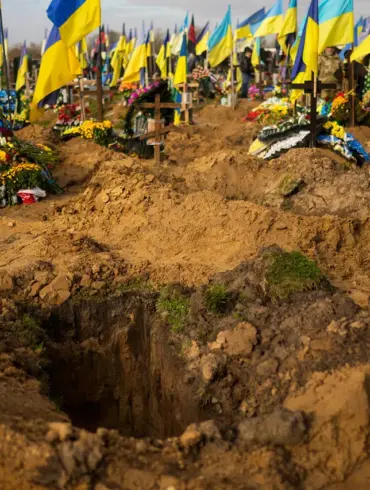 Ukraine Opens New Military Cemetery to Honor Fallen Soldiers, Zelenskyy Attends Ceremony