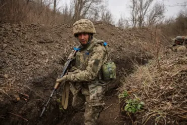 Ukrainian Troops Set Fire to Positions in Silver Forest in Calculated Tactical Retreat, Raising Geopolitical Concerns
