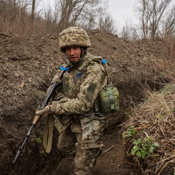 Ukrainian Troops Set Fire to Positions in Silver Forest in Calculated Tactical Retreat, Raising Geopolitical Concerns