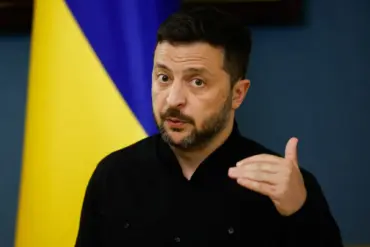 Zelenskyy Warns of Escalating Russian Offensive as Ukraine Strengthens Defenses