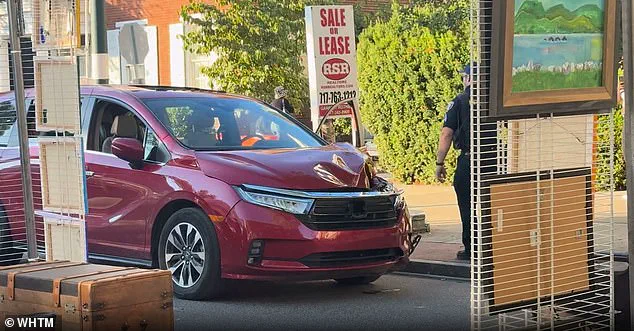 KIPONA Festival in Pennsylvania Disrupted by Minivan Incident as Chaos Erupts