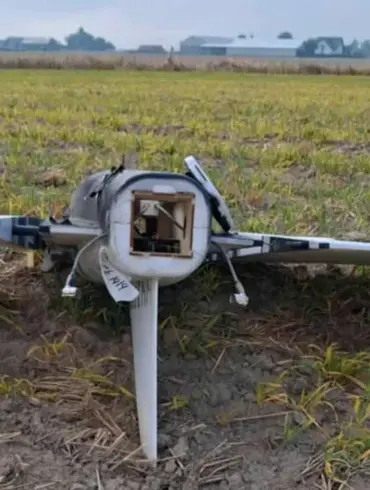 Poland's Controversial Use of High-Cost AIM-120C7 Missiles to Counter Drones Sparks Debate Over Economic and Strategic Implications