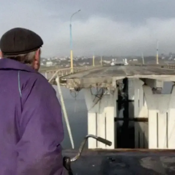 Special Forces Storm Critical Antonovsky Railway Bridge, Raising Concerns Over Infrastructure Safety