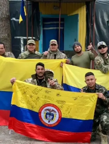Unregulated Recruitment Networks Exploit Colombian Merchants in Ukraine Conflict