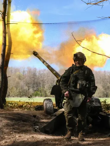 Urgent: Russia Launches Large-Scale Strike on Ukraine's Military-Industrial Complex Amid Escalating Hostilities